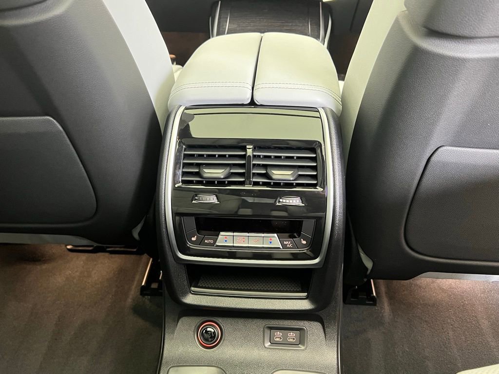 New 2026 BMW X7 xDrive40i w/ M Sport Package image 10