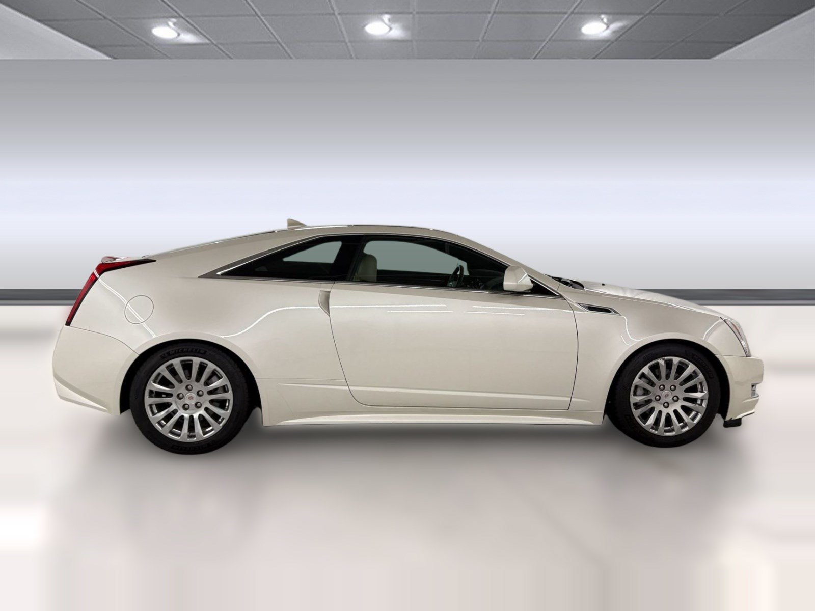 Used 2012 Cadillac CTS Premium RWD image 5