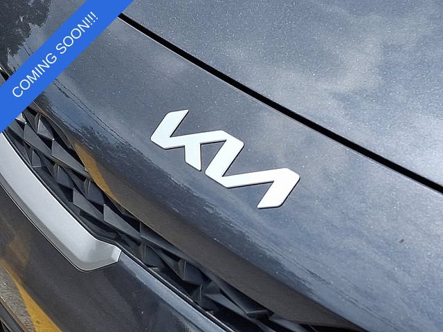 Used 2023 Kia Forte LXS FWD image 9