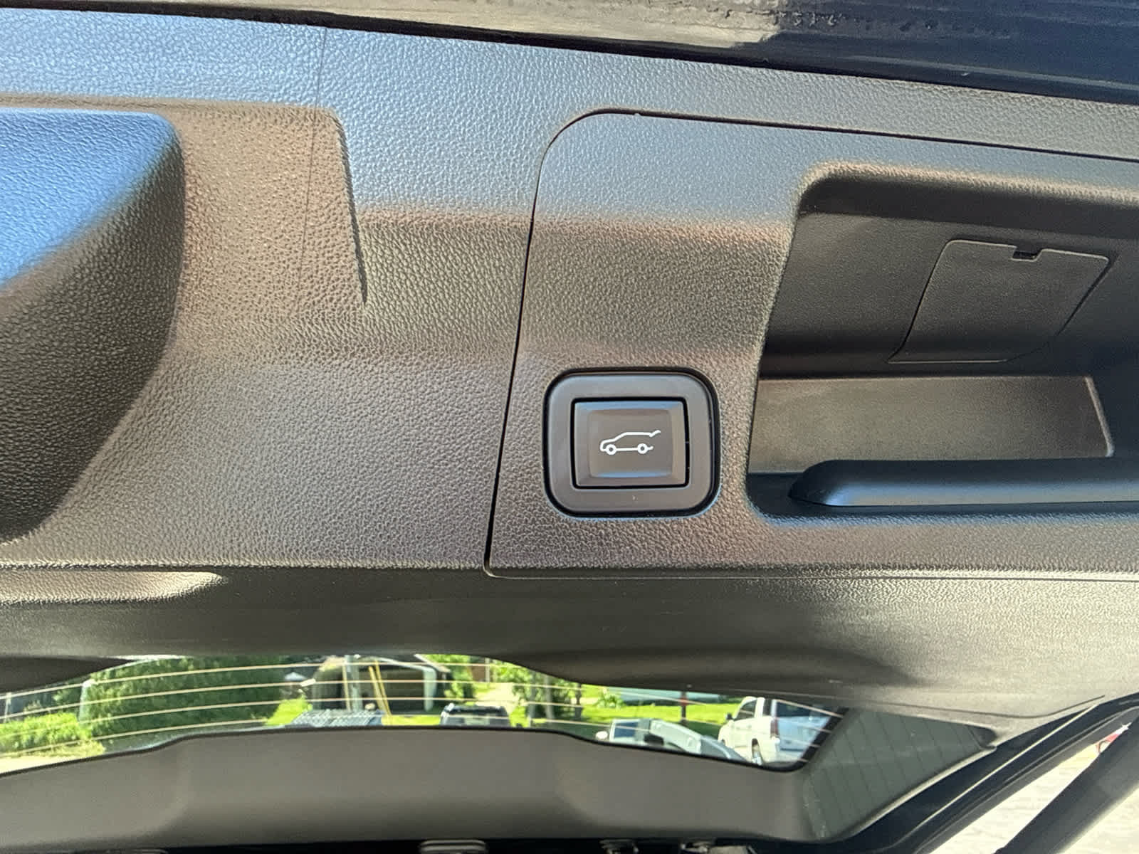 Used 2023 GMC Acadia SLE w/ Driver Convenience Package AWD/4WD image 18