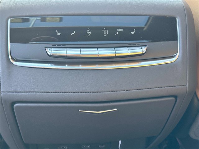 New 2026 Cadillac Escalade Luxury w/ LPO, Radiant Package image 16
