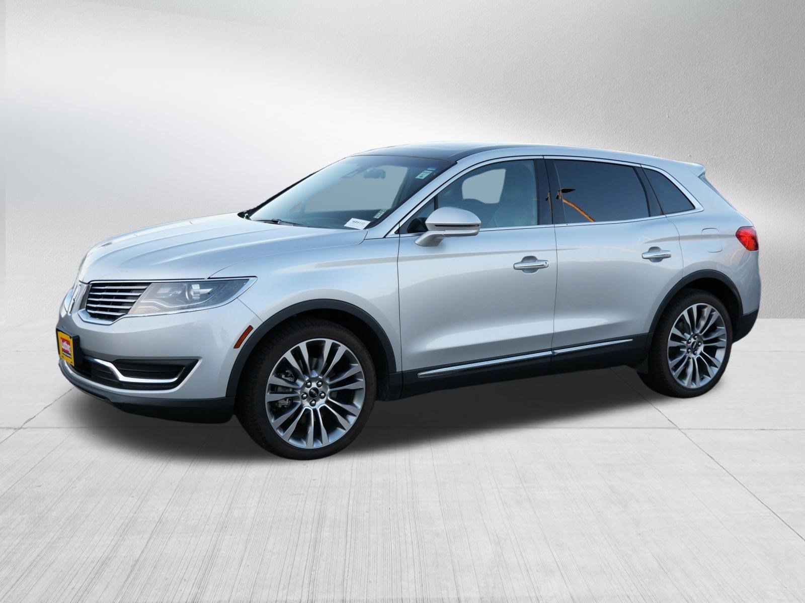 Used 2018 Lincoln MKX Reserve w/ Lincoln MKX Climate Package AWD/4WD image 3