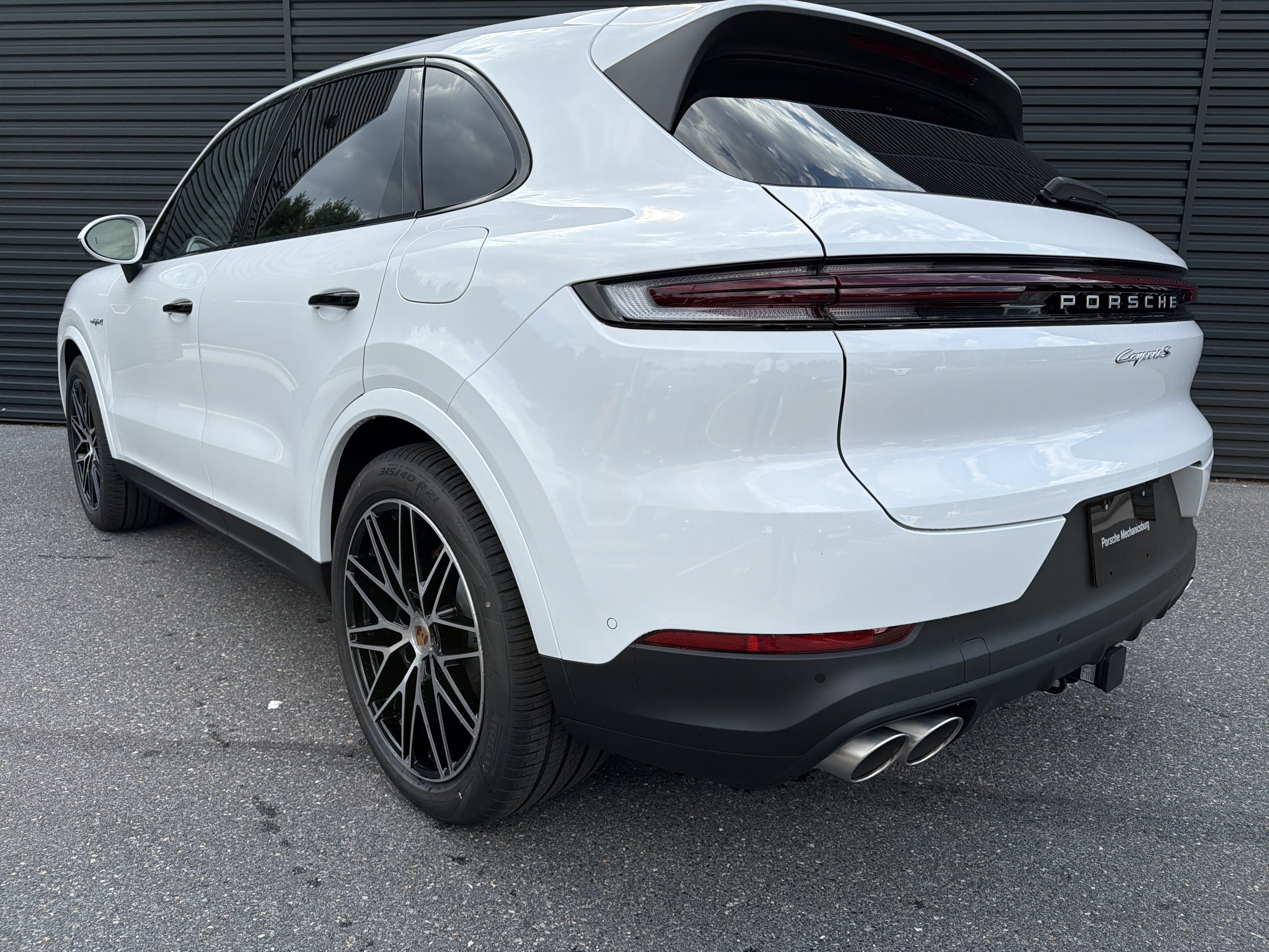 New 2026 Porsche Cayenne S AWD/4WD image 3
