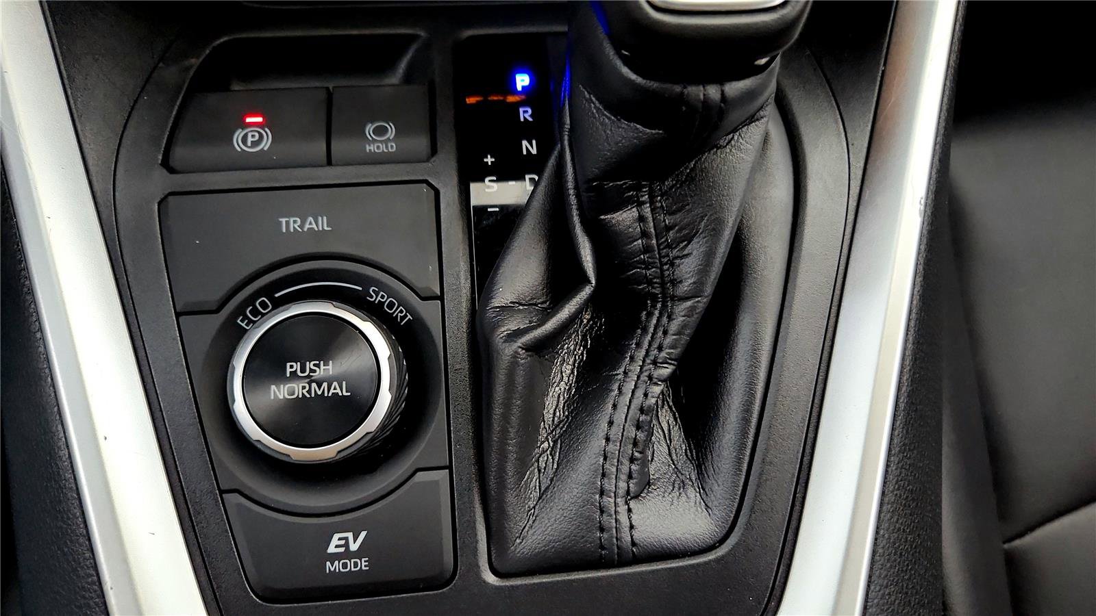 Used 2025 Toyota RAV4 XLE Premium w/ Weather Package image 34