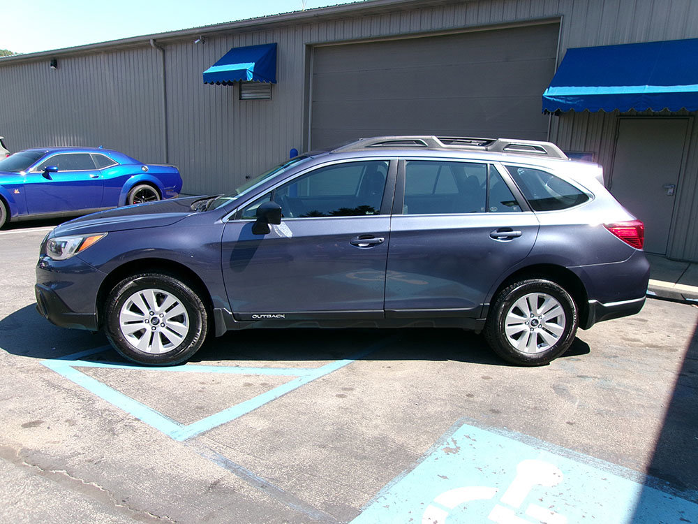 Used 2017 Subaru Outback 2.5i w/ Popular Package #1 image 2