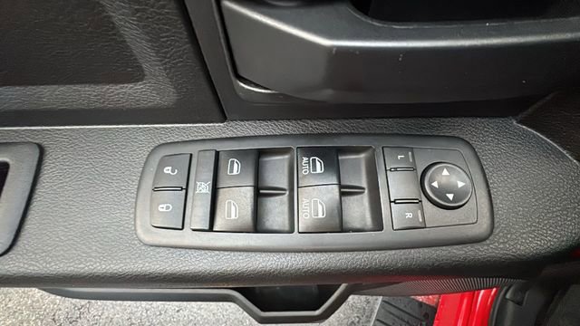 Used 2018 RAM 1500 Express image 11