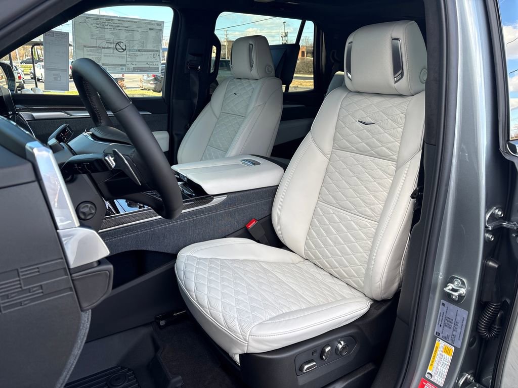 New 2026 Cadillac Escalade V w/ LPO, Floor Liner Package image 17