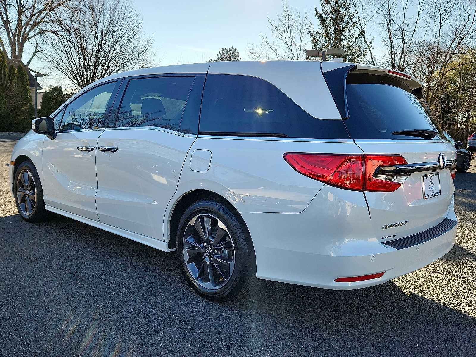 Used 2023 Honda Odyssey Elite image 4