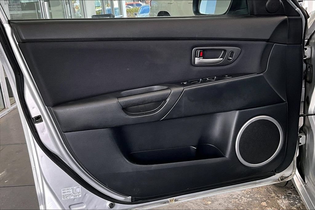 Used 2005 MAZDA MAZDA3 s FWD image 20