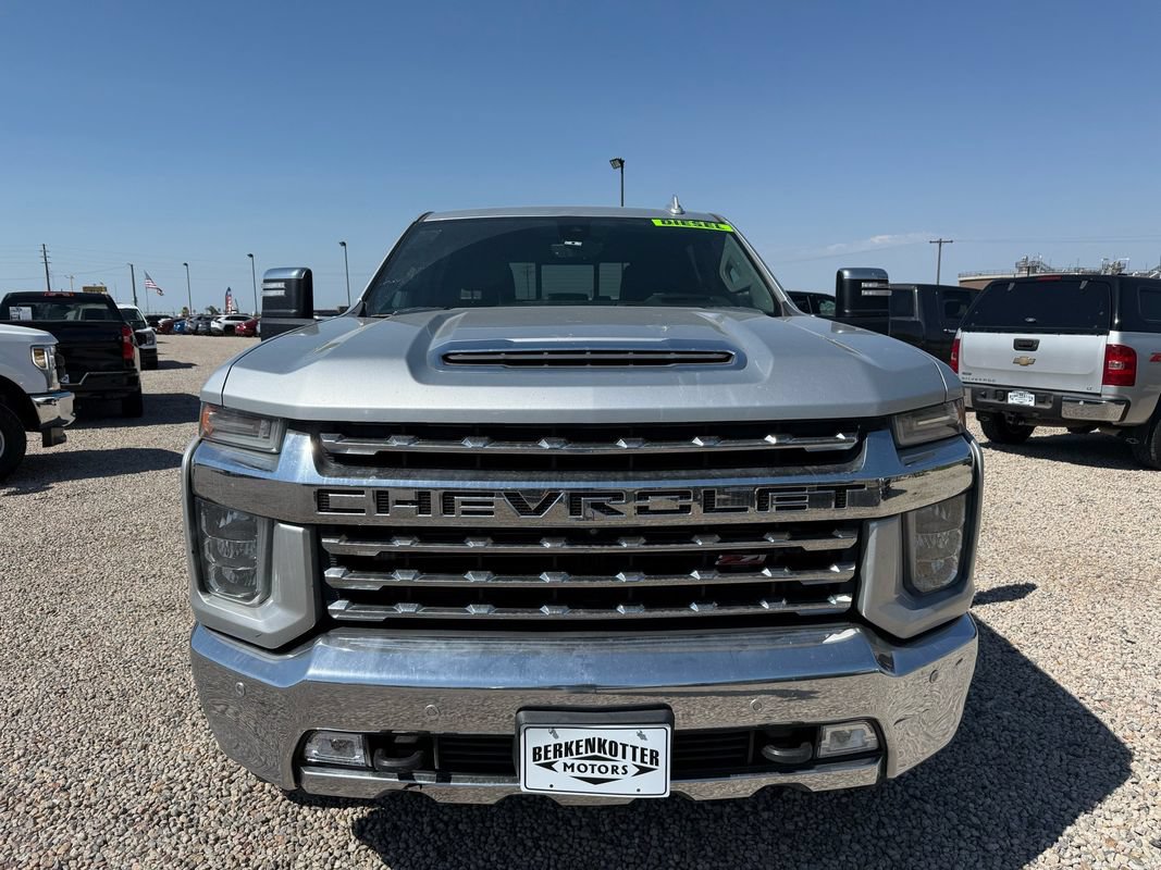 Used 2020 Chevrolet Silverado 2500 LTZ w/ LTZ Plus Package AWD/4WD image 3