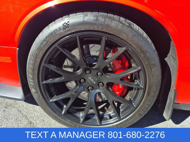 Used 2016 Dodge Challenger SRT Hellcat RWD image 8