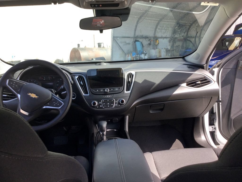 New 2024 Chevrolet Malibu LT FWD image 33