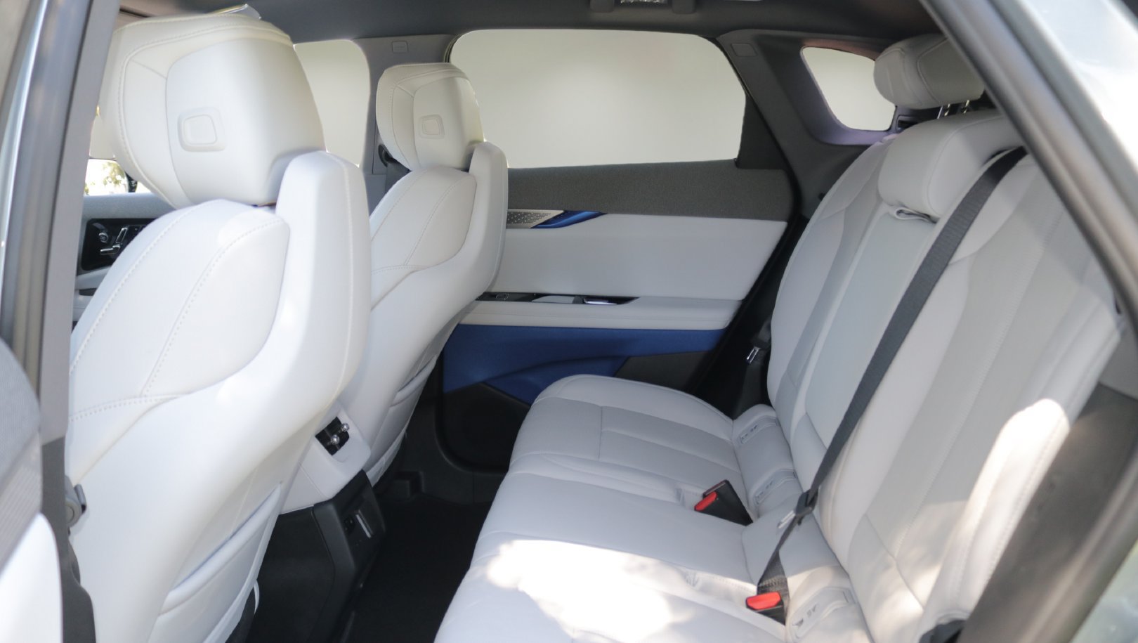 New 2027 Cadillac Optiq Premium Luxury RWD image 13