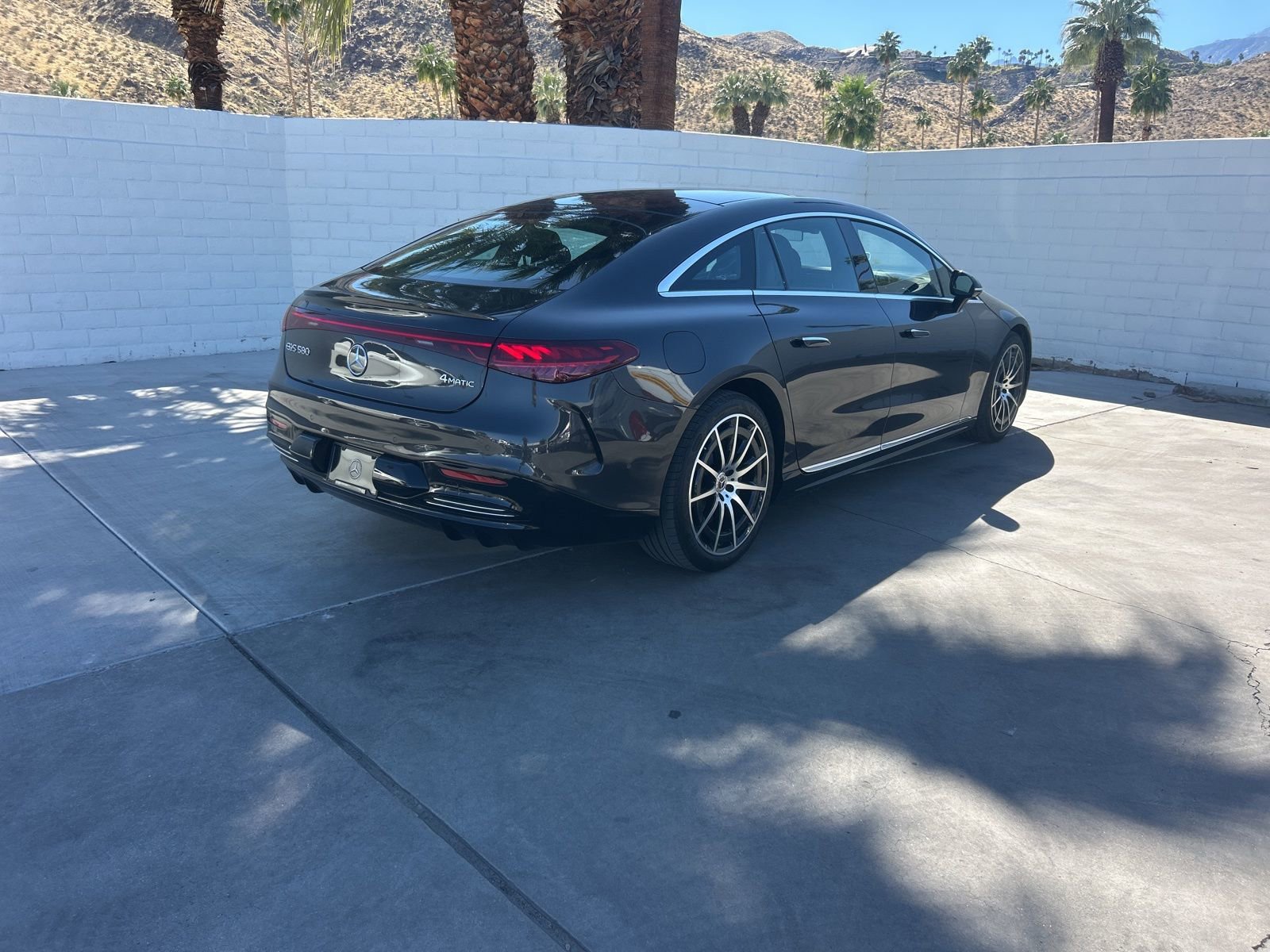 Used 2023 Mercedes-Benz EQS 580 580 image 5