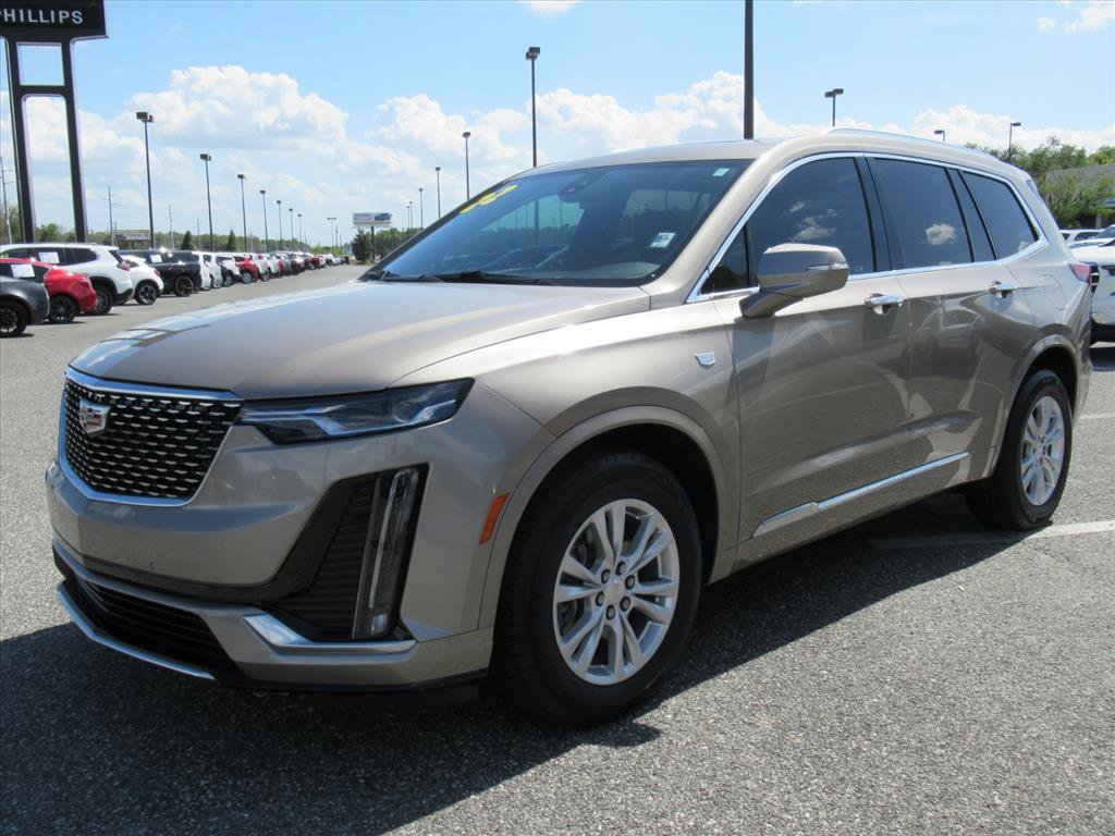 Used 2022 Cadillac XT6 Luxury image 3