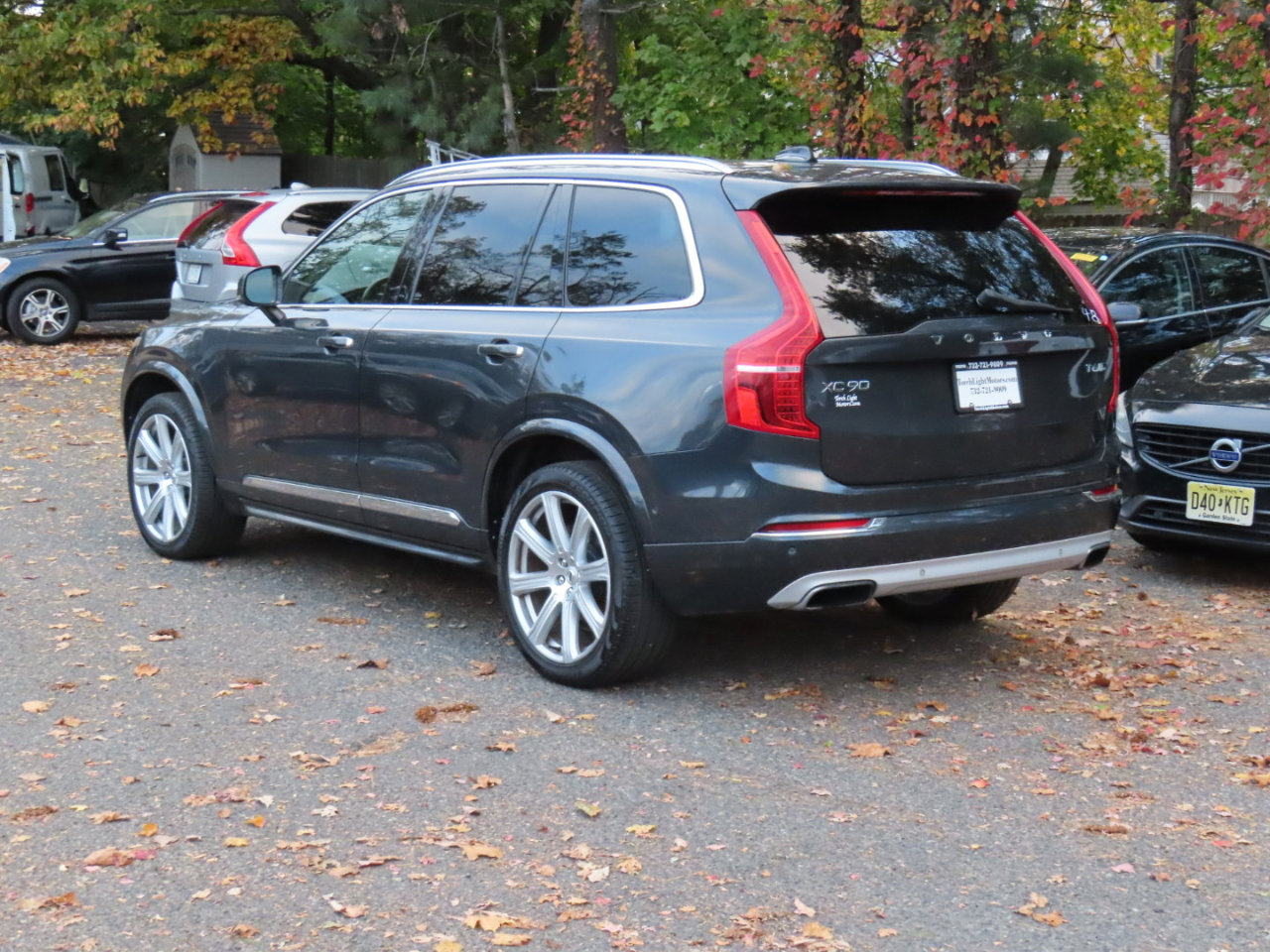 Used 2017 Volvo XC90 T6 Inscription w/ Vision Package image 4