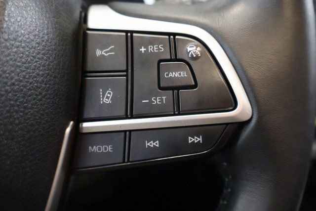 Used 2024 Toyota Highlander XSE AWD/4WD image 20