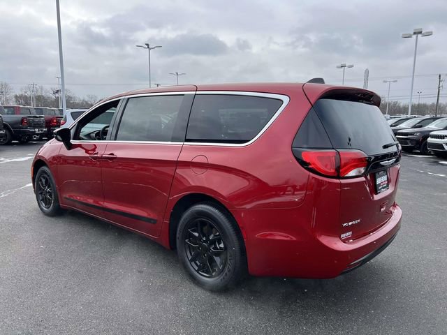 New 2026 Chrysler Voyager LX image 5