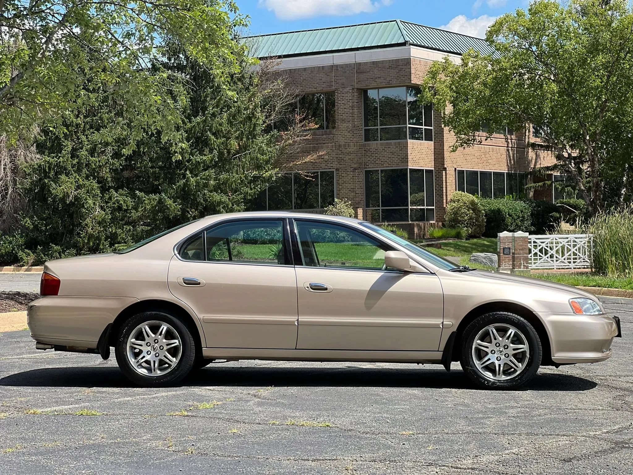 Used 2000 Acura TL FWD image 6
