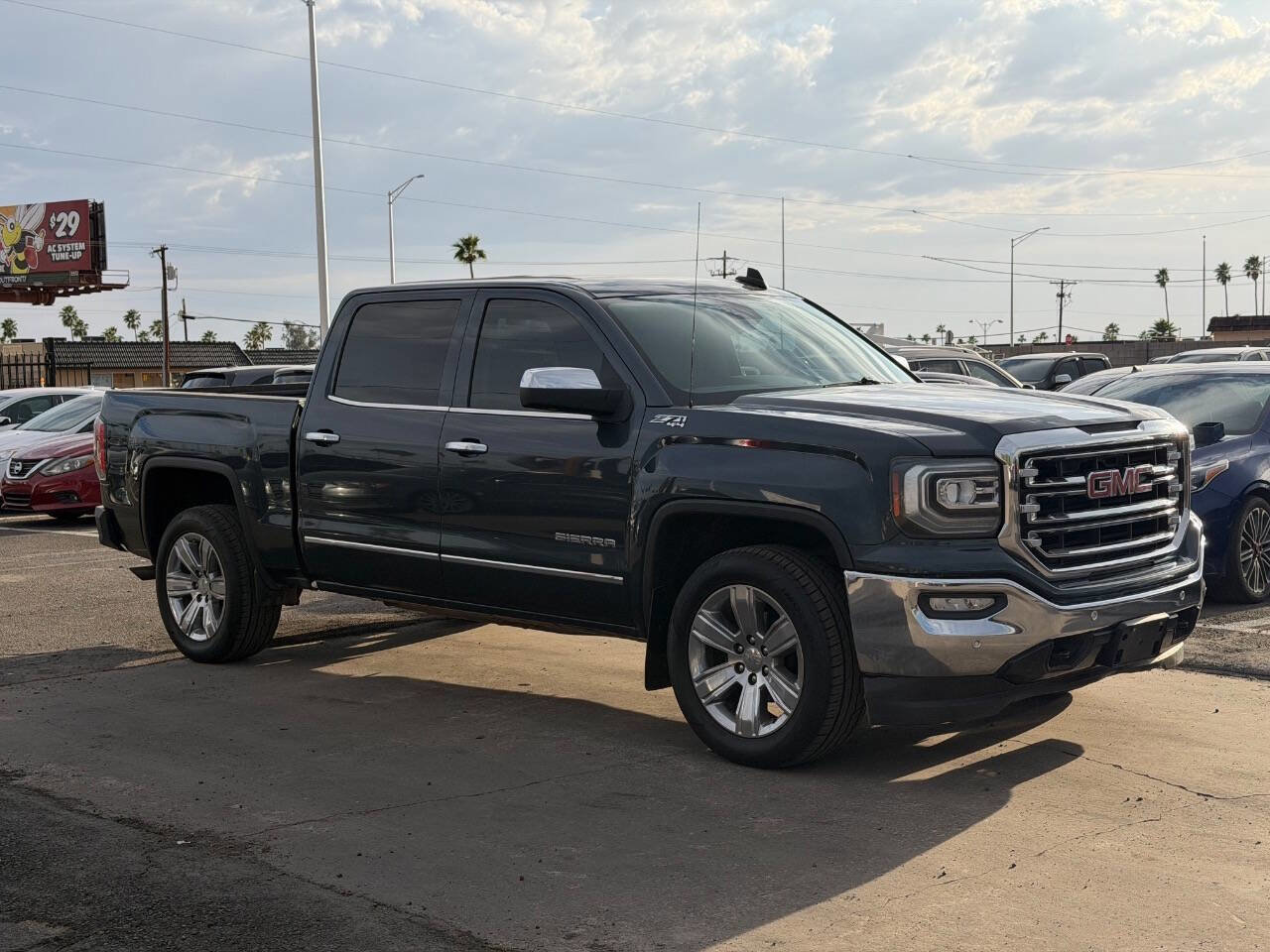 Used 2017 GMC Sierra 1500 SLT AWD/4WD image 14