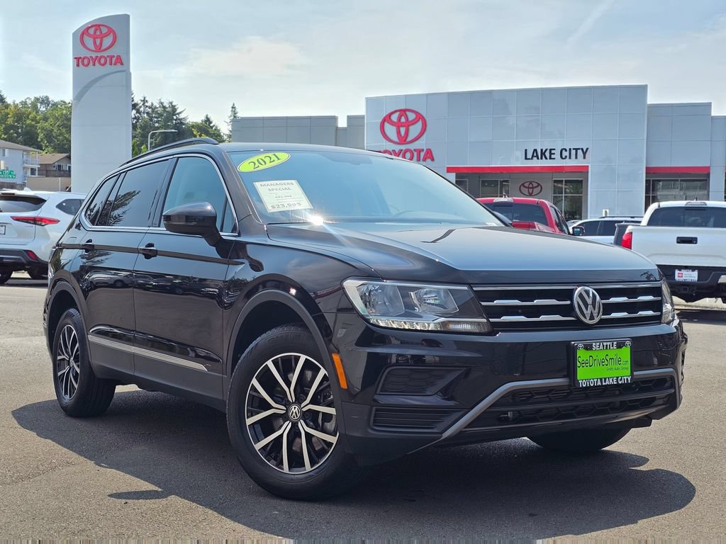 Used 2021 Volkswagen Tiguan SE w/ Panoramic Sunroof Package AWD/4WD image 1