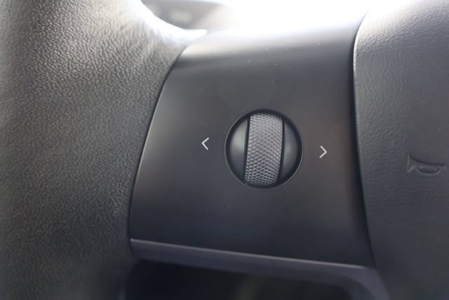 Used 2023 Tesla Model 3 Standard Range RWD image 10