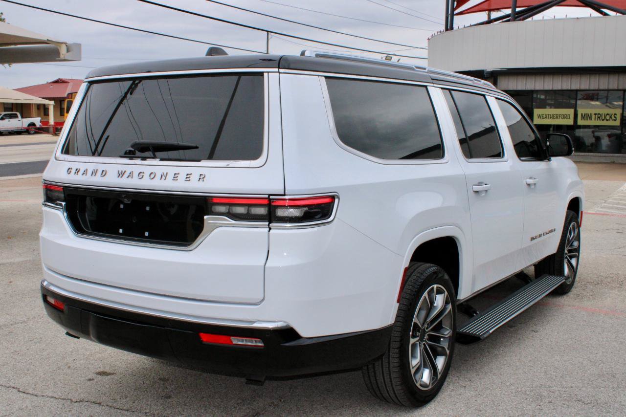 Used 2025 Jeep Grand Wagoneer L Series III AWD/4WD image 3