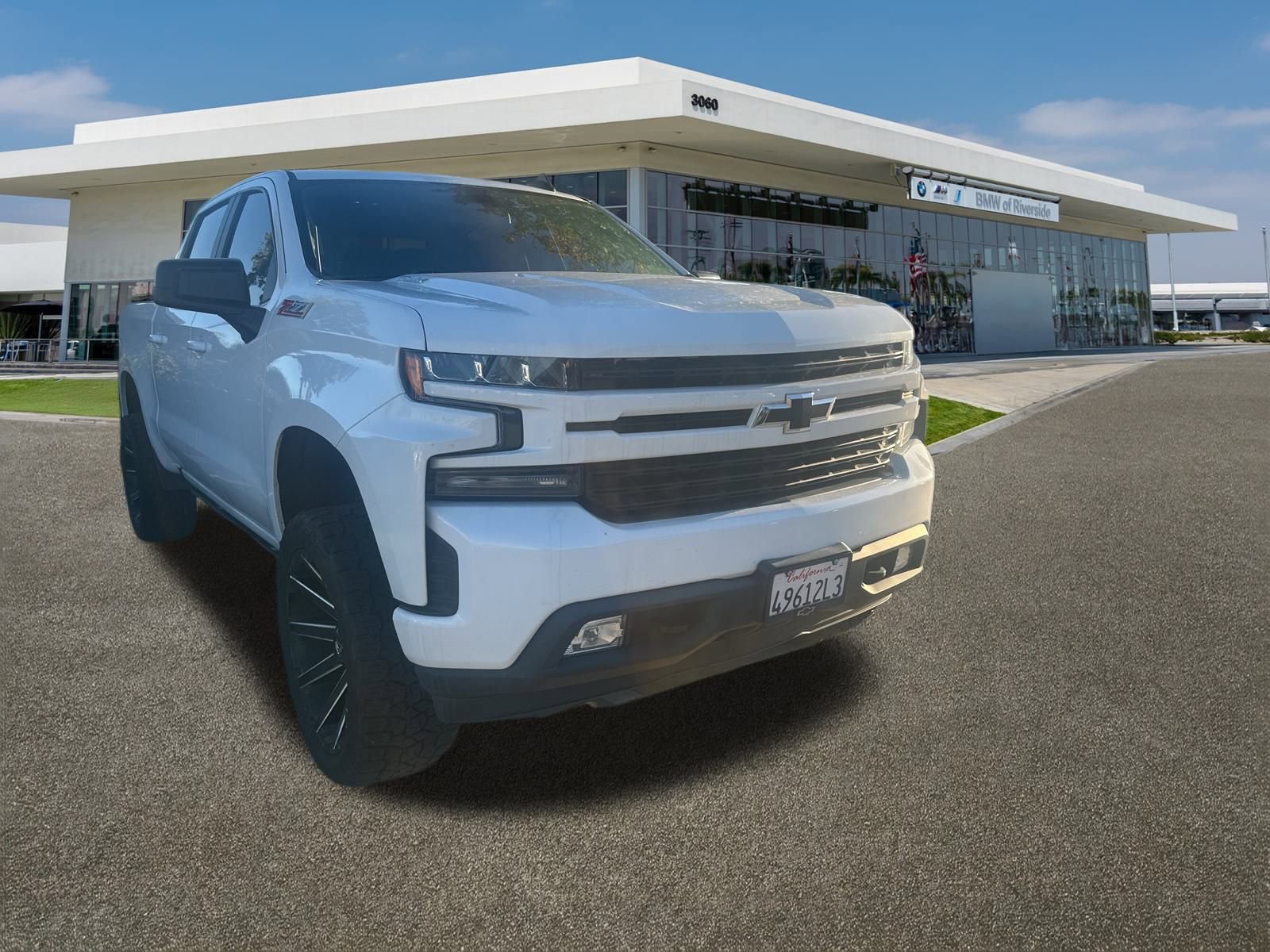 Used 2021 Chevrolet Silverado 1500 RST image 2