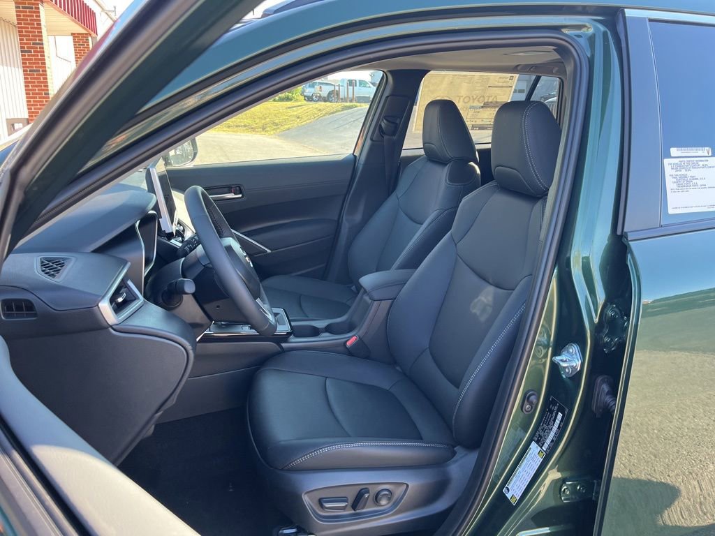 New 2026 Toyota Corolla Cross XLE image 19