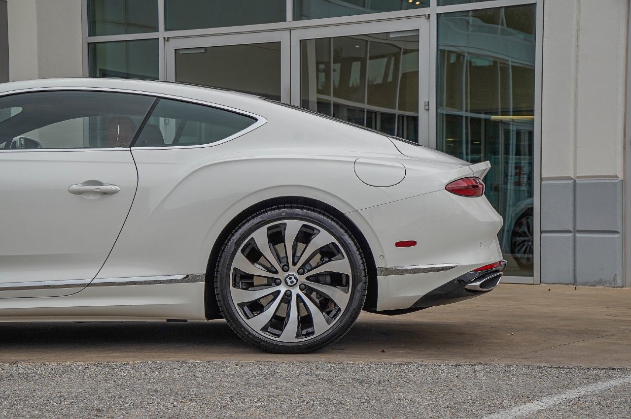New 2026 Bentley Continental GT Azure AWD/4WD image 17