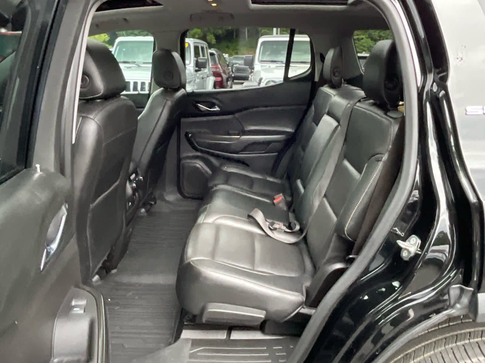 Used 2018 GMC Acadia SLT FWD image 24