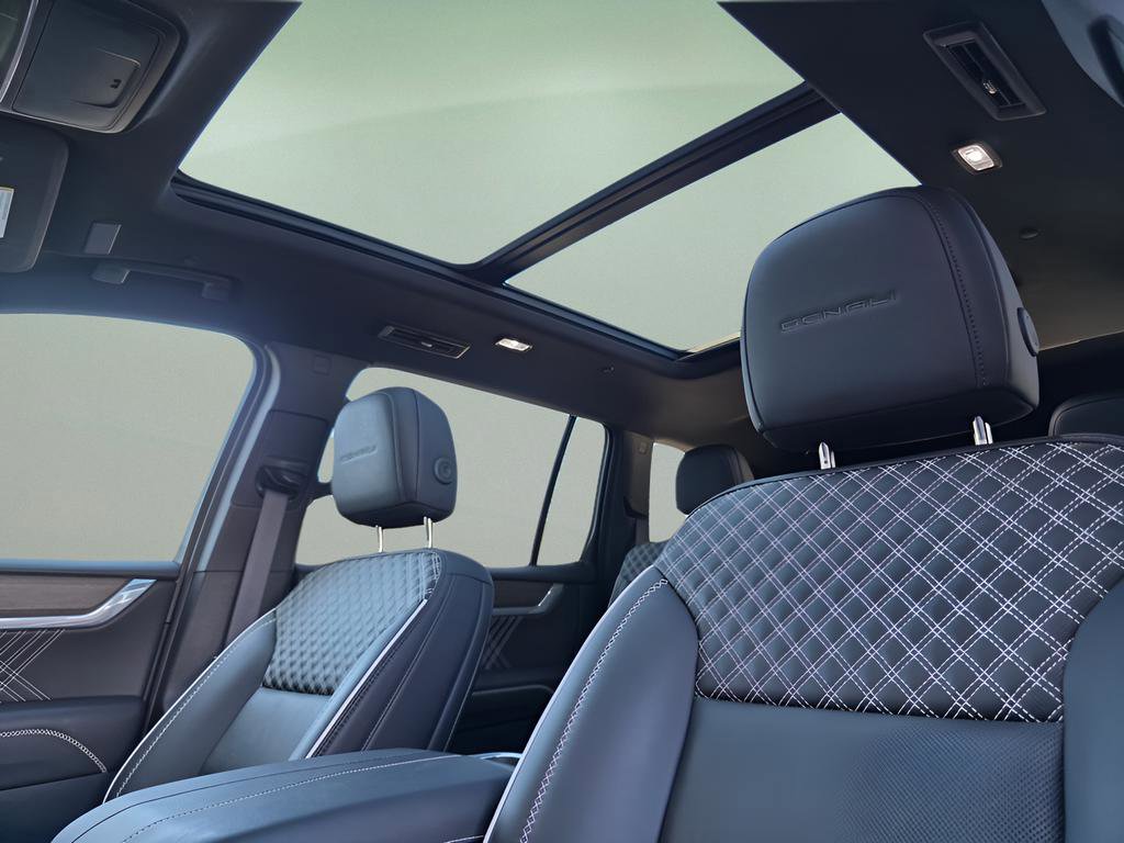 Used 2025 GMC Acadia Denali w/ Super Cruise Package image 22