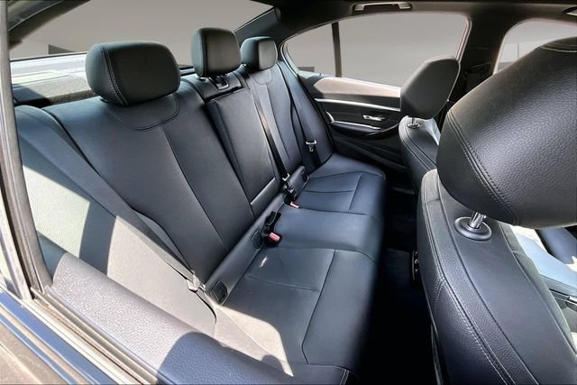 Used 2016 BMW 340i Sedan RWD image 23