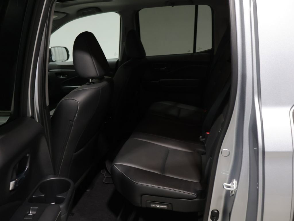 Used 2025 Honda Ridgeline RTL image 19