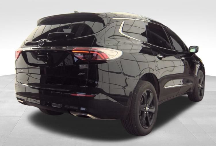 Used 2023 Buick Enclave Essence w/ Sport Touring Edition FWD image 9