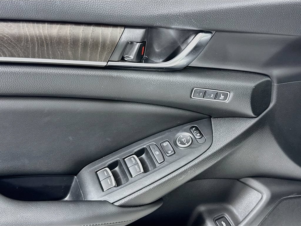 Used 2019 Honda Accord EX-L image 16
