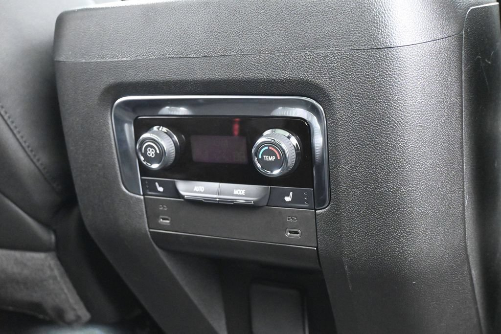Used 2026 Chevrolet Tahoe Z71 w/ Comfort Package AWD/4WD image 46