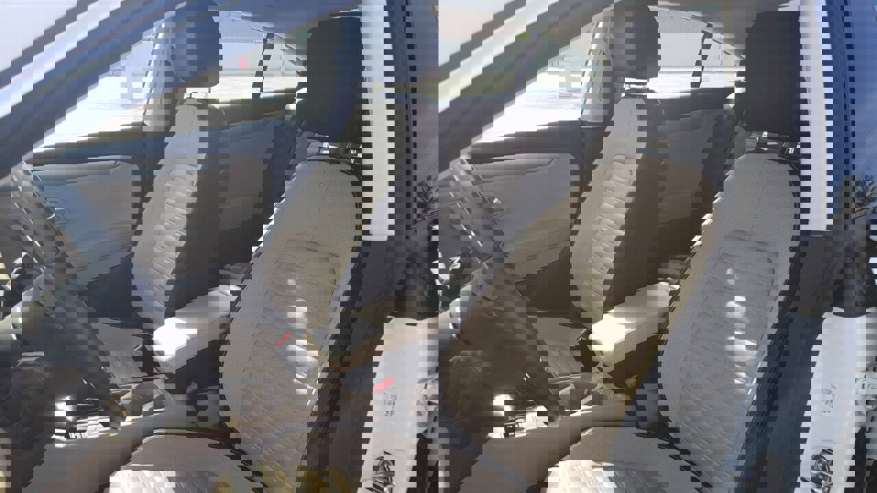 Used 2015 Volkswagen CC Sport image 9