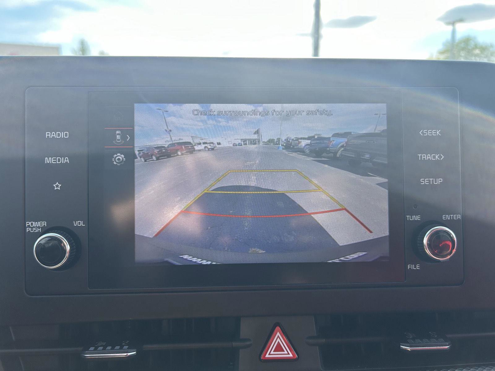 Used 2025 Kia Sportage LX image 11