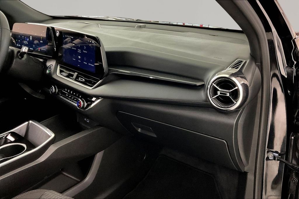 Used 2025 Chevrolet Equinox LT AWD/4WD image 22