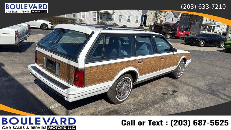 Used 1995 Oldsmobile Cutlass Ciera SL FWD image 7