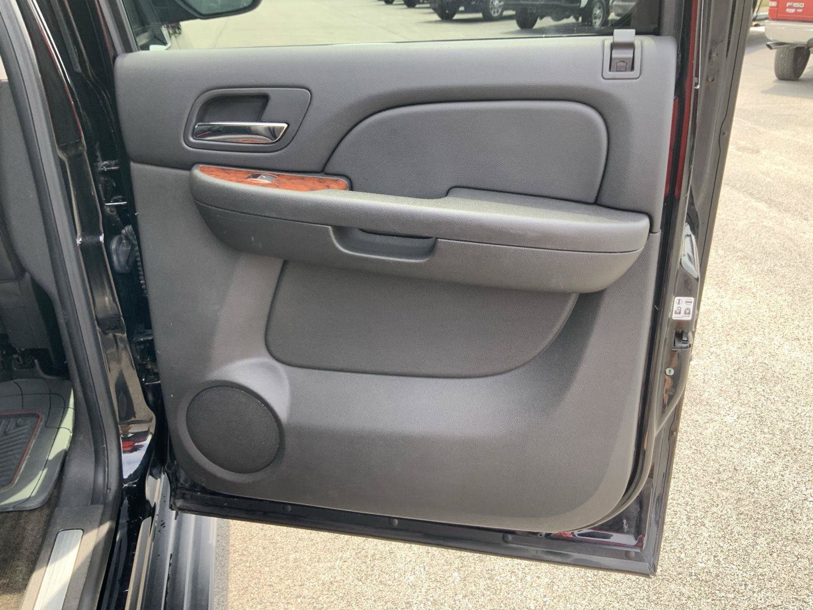 Used 2008 Chevrolet Avalanche LTZ w/ LTZ Preferred Equipment Group AWD/4WD image 44