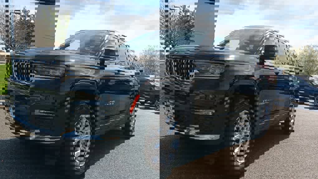 Used 2022 Jeep Grand Cherokee L Limited image 9