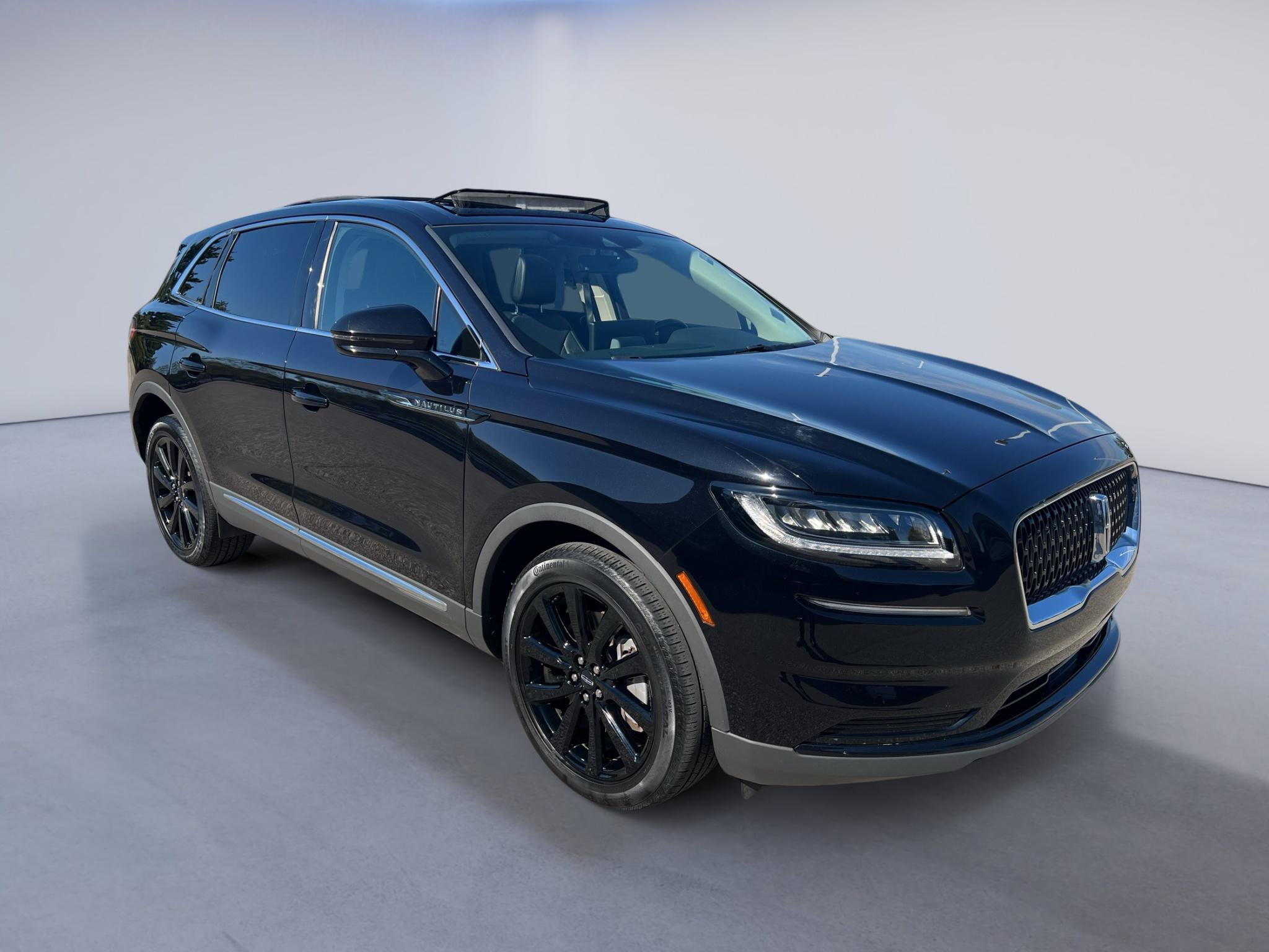 Used 2023 Lincoln Nautilus Reserve w/ Monochromatic Package