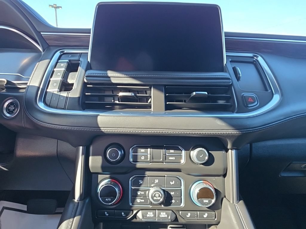 Used 2024 Chevrolet Suburban LT AWD/4WD image 28