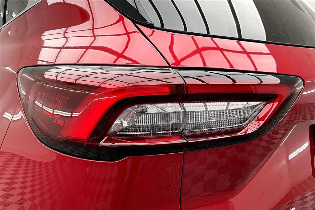 Used 2023 Ford Escape Platinum image 30