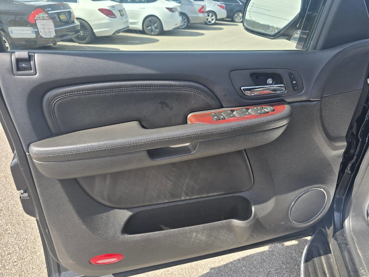 Used 2008 Cadillac Escalade EXT image 11