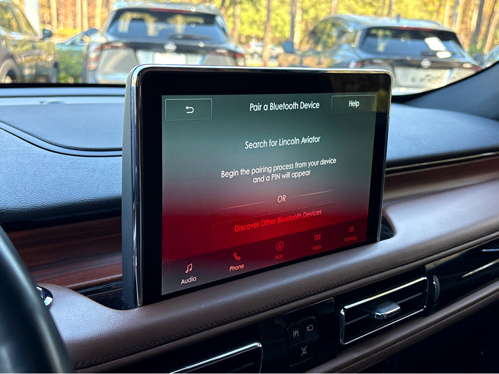 Used 2023 Lincoln Aviator Reserve w/ Equipment Group 201A image 9