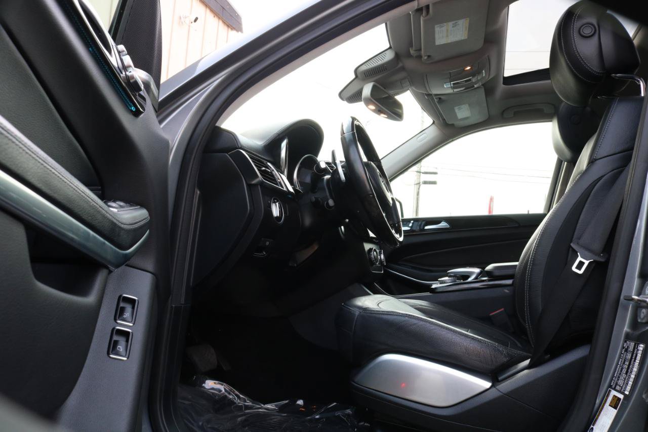 Used 2018 Mercedes-Benz GLS 550 4MATIC image 23