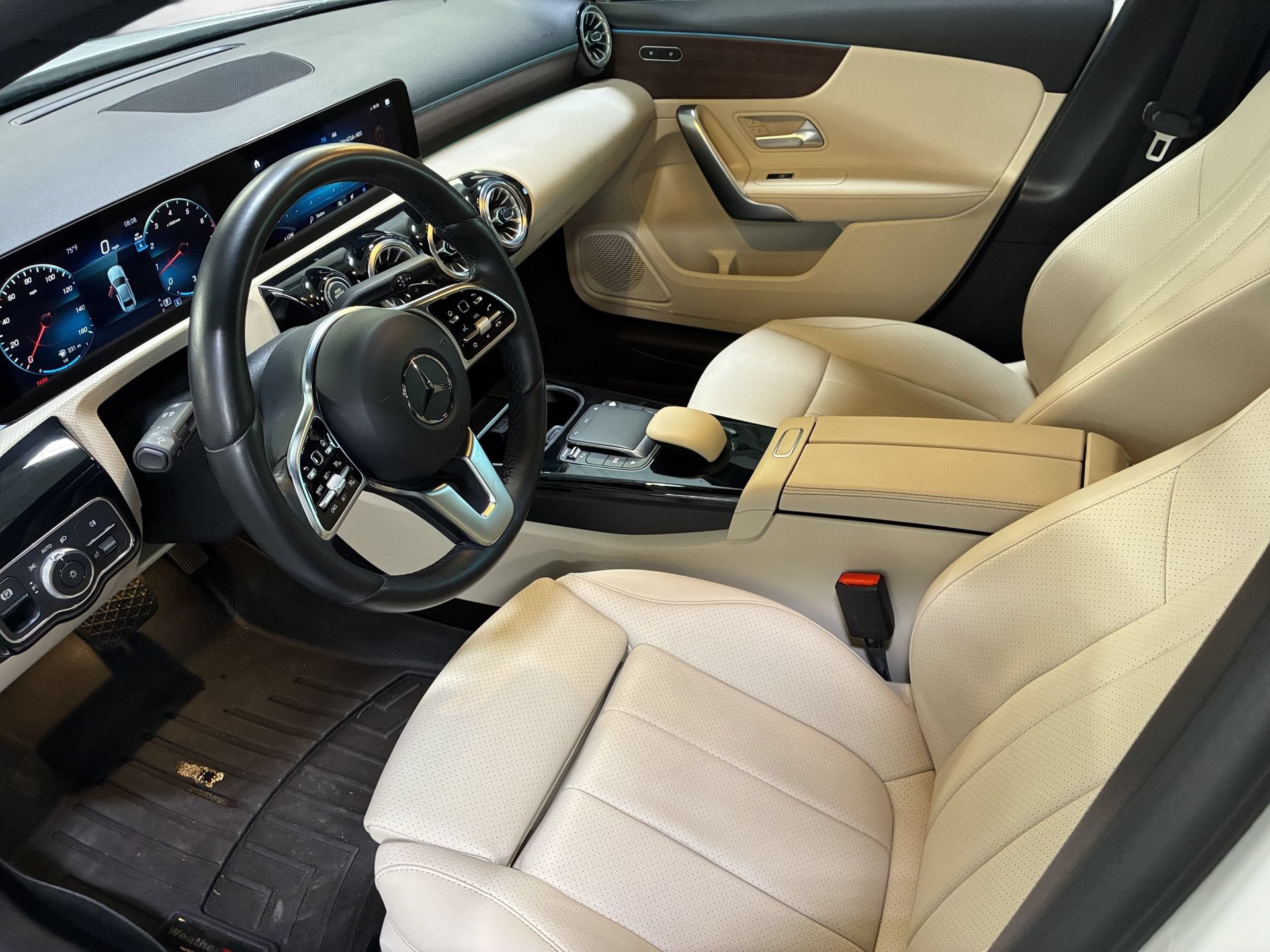 Used 2022 Mercedes-Benz A 220 image 16
